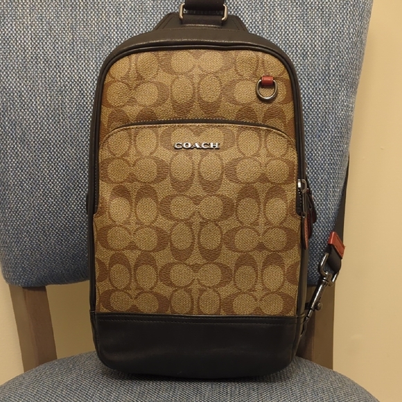 Coach Brown and Black Belt Bag with Iconic Design - Picture 2 of 7